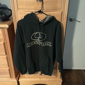 Women’s Large mossy oak hoodie green